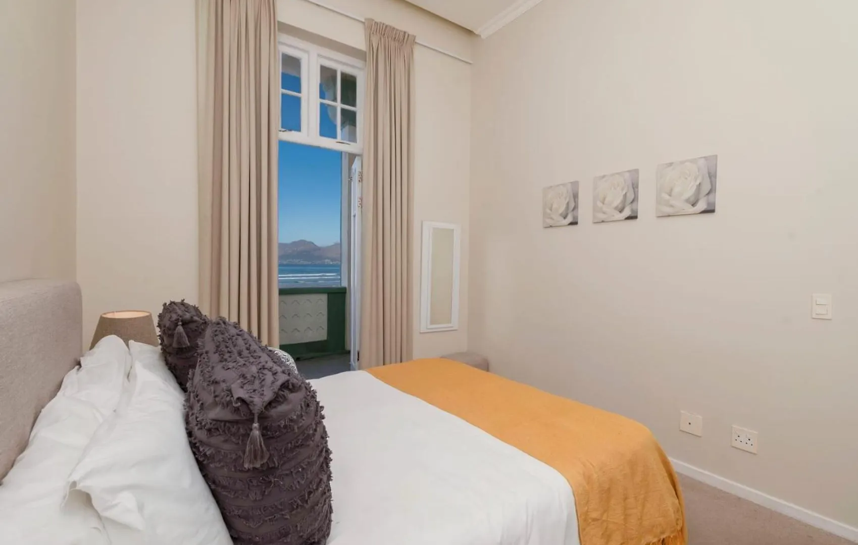 The Muizenberg Beach Retreat Cape Town Apartment